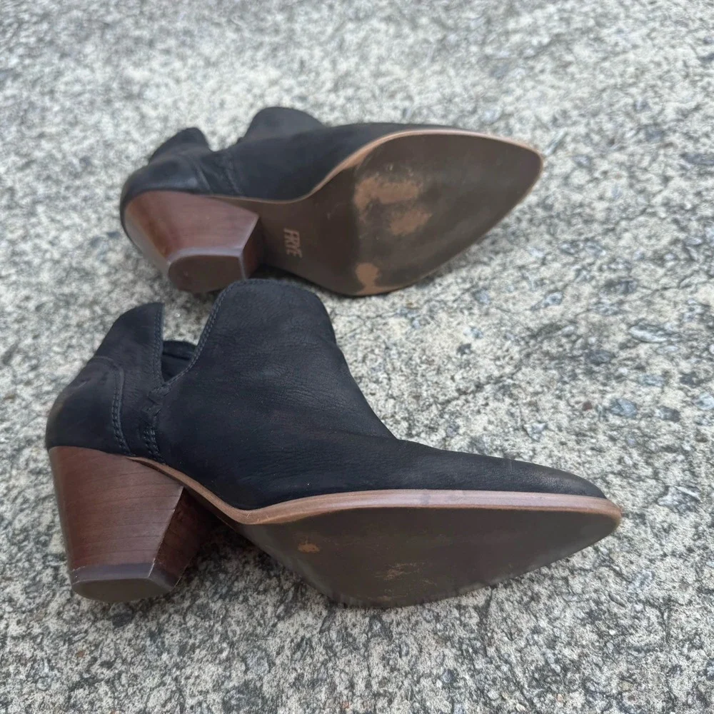 Frye Women's Size 6.5 M Reina‎ Black Suede Cut Out Western Cowboy Ankle Bootie - Picture 10 of 16
